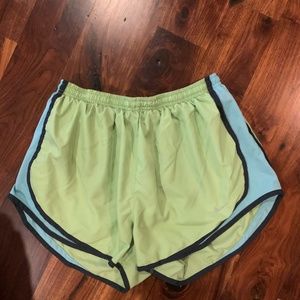 Large green Nike dri-fit shorts